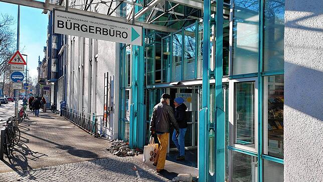 Das Verwaltungsgebäude an der Laube beherbergt auch das Bürgeramt mit vielen publikumsträchtigen Abteilungen.
