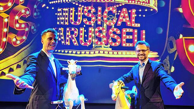 Jochen Frank Schmidt und Alexander Dieterle (von Links) freuen sich auf das Musical Karussell mit Premiere am 19. Oktober.