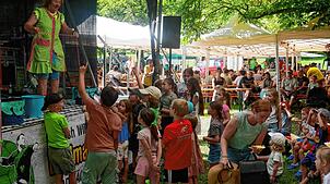 Bild : Hier sind die besten Bilder vom Badmattenfest in Bad Säckingen