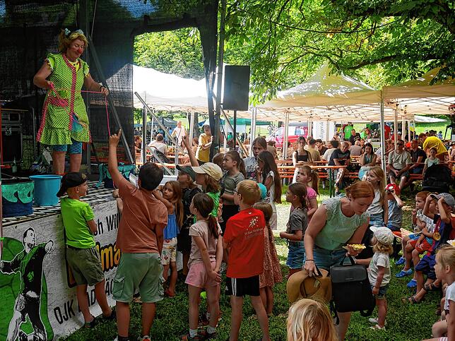 Bild 1: Hier sind die besten Bilder vom Badmattenfest in Bad Säckingen