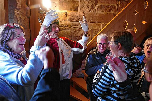 Bild 28: ACE feiern zu ihem 50. in ihrem Lustschloss auf der Hofwiese ein spektakuläres Geburtstagsfest
