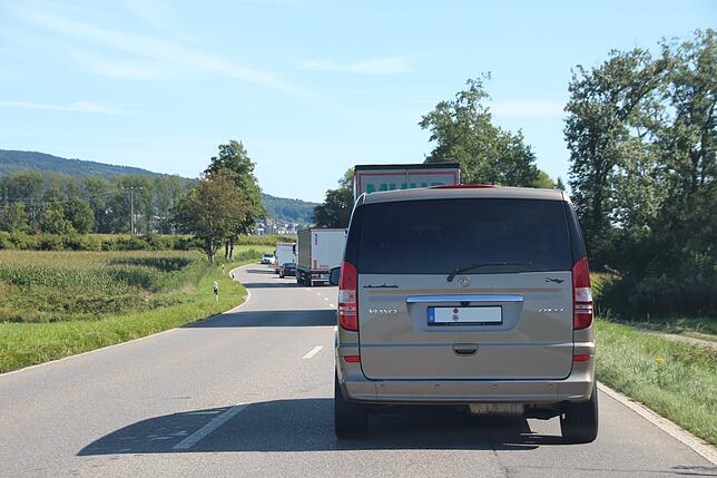 Von kurz nach Stetten bis Markdorf und weiter zieht sich der Stau.
