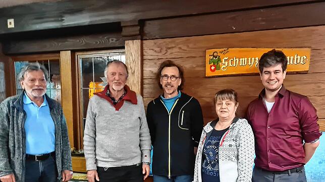 Der Vorstand der Bürgerinitiative (BI) Atdorf, Verein zur Erhaltung des Abhaus und des Haselbachtals blickt voller Elan nach vorn (von ...