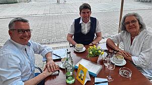Gemeinsam starten sie für den Wirtestammtisch einen neuen Anlauf: (von links) Dirk Limberger (Vino-/Bistrogreth), Lukas Waldschütz ...