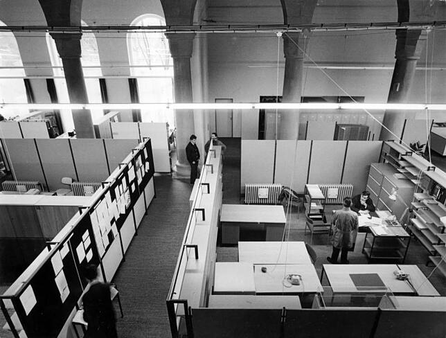 1968 war die neue Universität Konstanz vorläufig im Inselhotel untergebracht. Bild: Heinz Finke
