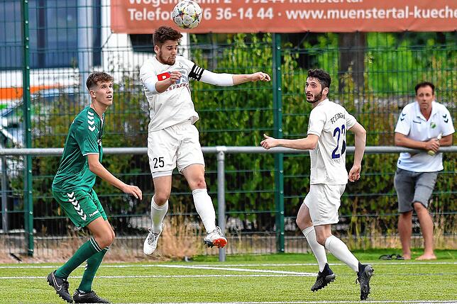 Bild 21: Spvgg. Untermünstertal siegt gegen FC Erzingen mit 2:1 &ndash; und wir haben Bilder!