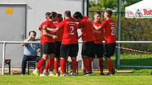 Der Türkische SV Konstanz bejubelt den 2:0-Erfolg beim FV Marbach.