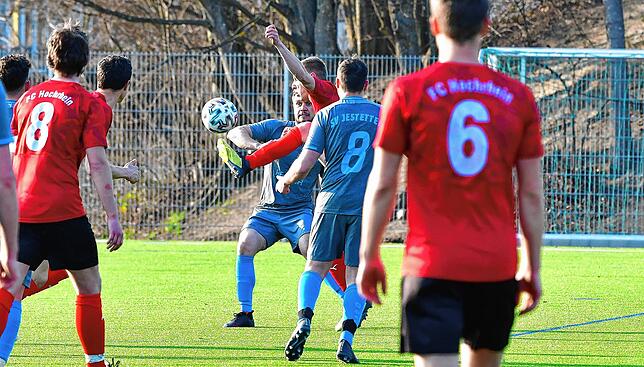 Bild 28: SV Jestetten gewinnt das Derby gegen den FC Hochrhein mit 2:1 &ndash; und wir haben Bilder!