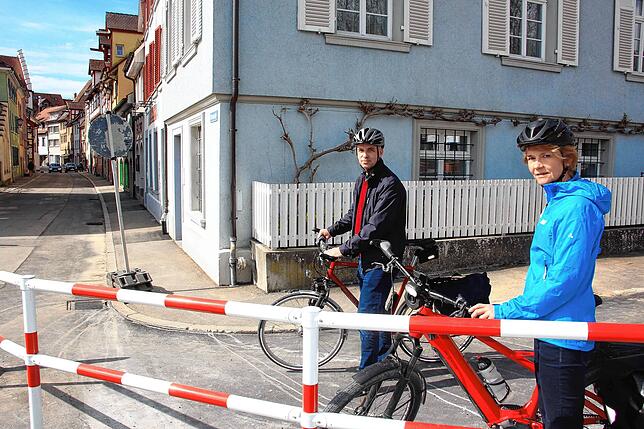 Das Holmgitter, welches von Osten her am Mantelhafen zur Sicherheit aufgestellt wurde, stelt nach Ansicht von Prisca Resch und Bernhard ...
