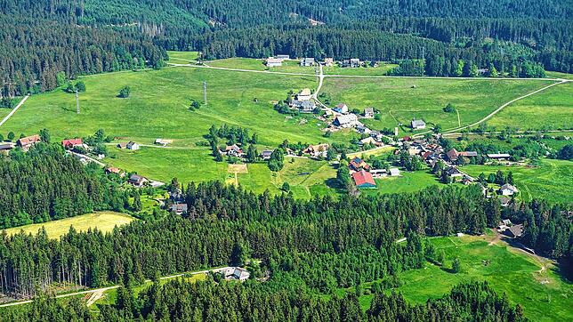 Das Dorf Ebnet aus der Vogelperspektive. Hier ereignete sich die Bluttat am Freitag.