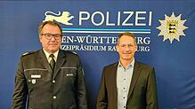 Der Ravensburger Polizeipräsident Uwe Stürmer (links) und Kripochef Alexander Dürr stellten die Zahlen für das Jahr 2023 vor.
