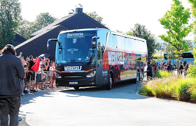 Bild 15: Deutscher Meister Bayer Leverkusen im Öschberghof Donaueschingen