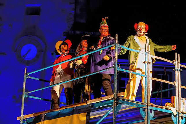 Bild 8: 150 Jahre Katzenmusik: Narrenspiel vor dem Riettor