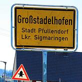 In Großstadelhofen und den zugehörigen kleineren Ortschaften leben 3,3 Prozent der Wohnbevölkerung, die gleichfalls einen ...