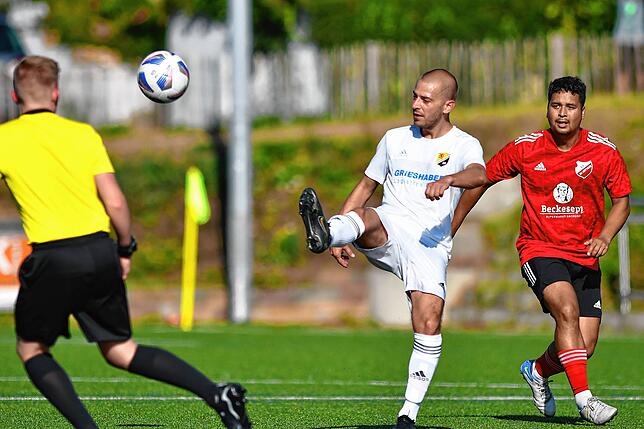 Bild 9: Fußball-Landesliga: SV 08 Laufenburg gewinnt beim SV Au-Wittnau mit 4:2 - und wir haben Bilder!