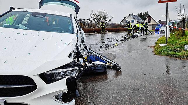 Zwei Autos waren auf der Strecke zwischen Fischbach und Efrizweiler in einen Unfall verwickelt.