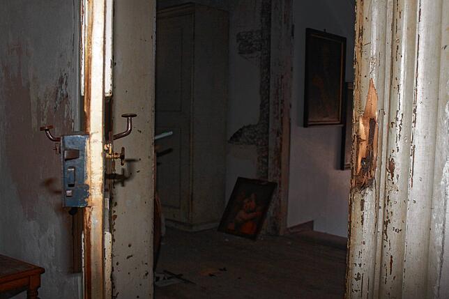 Diese Tür im Schloss Mühlingen wurde aufgebrochen.