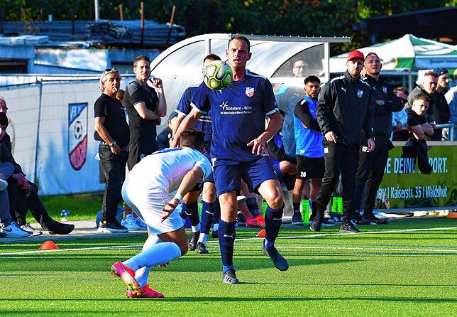 Bild 21: FC Erzingen schießt sich mit einem 4:0 beim VfB Waldshut aus der Krise &ndash; und wir haben die Bilder!
