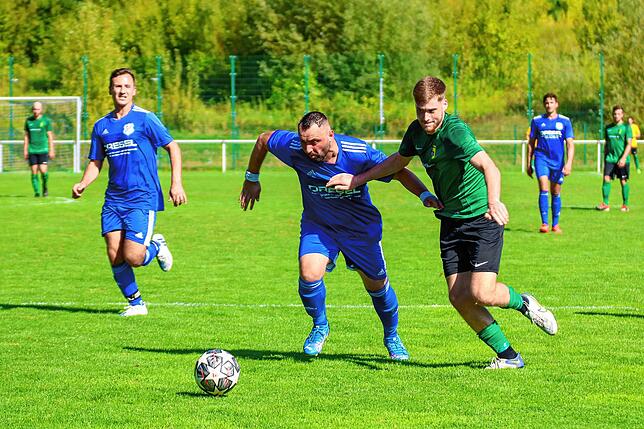 Bild 21: SV Karsau gewinnt das Aufsteiger-Derby gegen den SV Herten II mit 2:0 &ndash; und wir haben Bilder!
