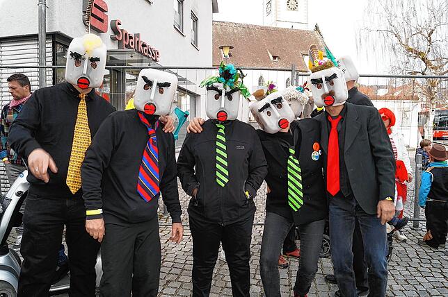 Bild 10: Bilder vom Frickinger Narrenbaumstellen
