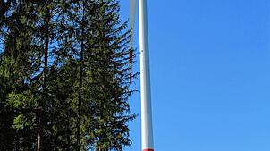 Der Windpark Amtenhauser Berg bei Ippingen ist die erste Windkraftanlage, die in der Gesamtgemeinde gebaut wurde. Nun ist eine ...