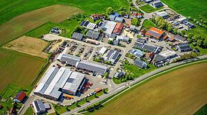 Im Gewerbegebiet Branden in Herdwangen sind zahlreiche Unternehmen angesiedelt. Der Gewerbeverein Herdwangen-Schönach richtet hier am ...