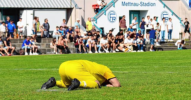Bild 14: Enttäuschte Radolfzeller, jubelnde Villinger: Die besten Bilder vom Showdown in der Verbandsliga