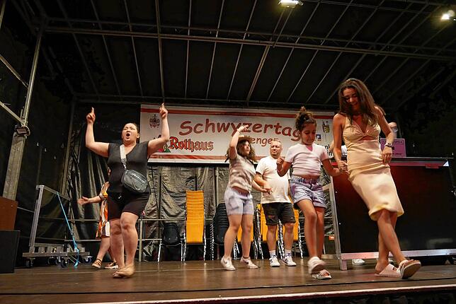 Bild 23: Die schönsten Bilder von der Schwyzertags-Ü30-Party