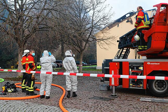 Brandursachenermittler sollen klären, warum der Brand ausbrach.