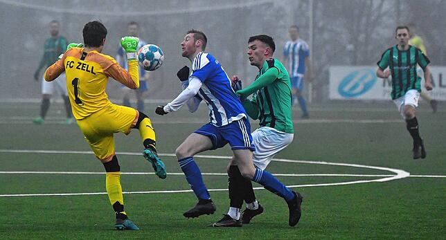 Bild 7: SG Mettingen-Krenkingen besiegt den Spitzenreiter FC Zell &ndash; und wir haben die Bilder!