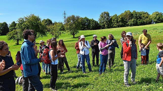 Katharina Schumann, Naturschutzreferentin im Ministerium für Umwelt, Klima und Energiewirtschaft in Baden-Württemberg, (rote Jacke, ...