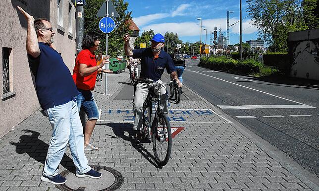 Ampel in der Konzilstraßeauf Höhe des Inselhotels: Lediglich auf Rücksichtnahme zu hoffen, sei der falsche Ansatz, finden die vier ...