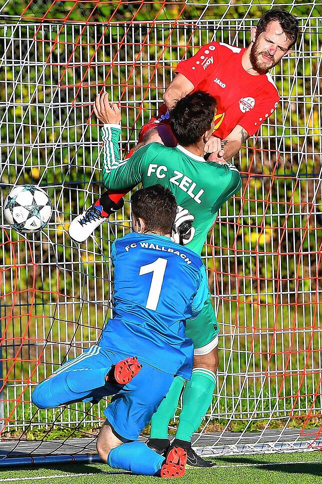 Bild 11: FC Wallbach kassiert beim 1:6 gegen den FC Zell die höchste Niederlage seit über zehn Jahren &ndash; und hier gibt&lsquo;s Bilder!