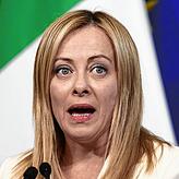 Italiens Ministerpräsidentin Giorgia Meloni setzte sich für die Interessen der Strandbad-Betreiber ein. Nun macht ein Urteil ihre ...