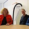 Eva-Maria Beller, Leiterin der Abteilung Kinder und Jugend bei der Stadt Radolfzell, freut sich, Arno Bone und Dagmar Beck (von links) ...