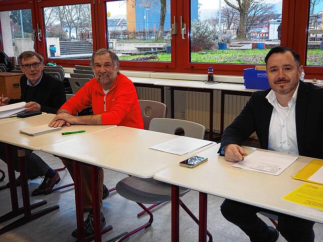 Im Wahllokal in der Werner-Kirchhofer-Realschule in Bad Säckingen haben gegen 9.30 Uhr schon mehr als 100 Wahlberechtigte ihre Stimme ...
