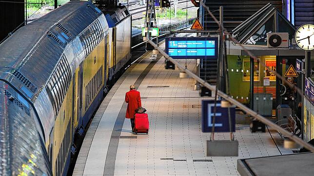 Bahnreisende haben bei Verspätungen und Zugausfällen eine Reihe von Rechten &ndash; hier gibt es ab 7. Juni in Teilen Änderungen.