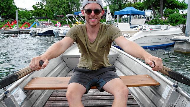 Felix Lang aus Horn ist der neue Pächter vom Bootsverleih Radolfzell. Für Touristen und Einheimische hält er Ruder- und Tretboote sowie ...