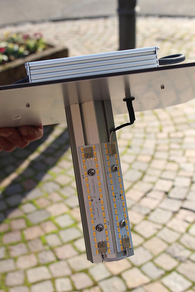 Moderne LED-TEchnik kommt in die gusseisernen Altstadtleuchten.