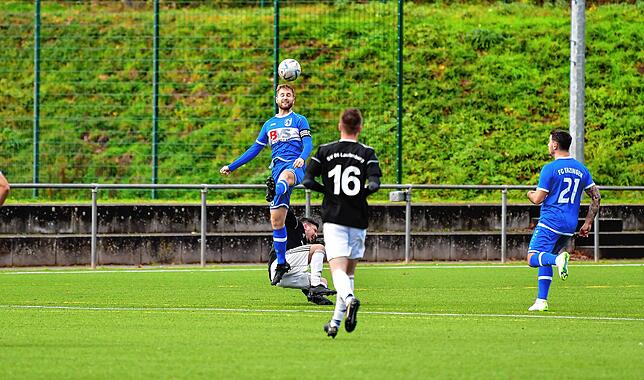 Bild 5: FC Erzingen holt sich ein 4:4 bei der U23 des SV 08 Laufenburg &ndash; und wir haben Bilder!