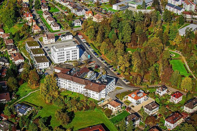 Das Stockacher Krankenhaus aus der Luft.