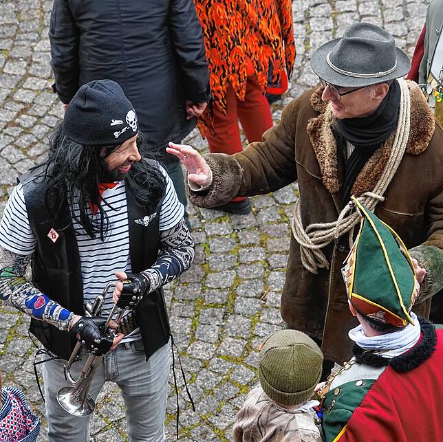 Fabian Dimmeler als Pirat, der Schultes als Seeüberquerer: An diesem Tag ist alles möglich.