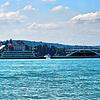 Das Fährschiff „Richmond“ (rechts), das mit Flüssiggas fährt, blieb am Donnerstag, 18. Juli, bei einer Kursfahrt stehen. Später musste ...