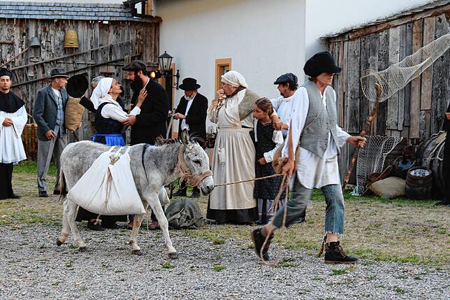 Bild 7: Freilichttheater in Riedern: &bdquo;Zwischen den Welten&ldquo;