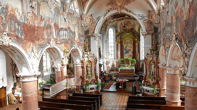 Beeindruckend ist die Innengestaltung der Kirche St.&nbsp;Nikolaus in Scheer.