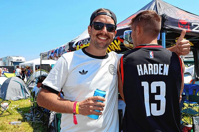 Bild 3: Southside 2025: Die besten Fußballtrikots vom Festival-Wochenende