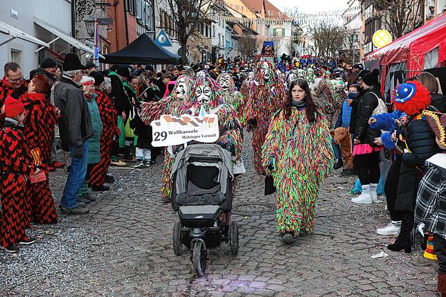 Bild 5: Fasnetszauber in Engen: Jubiläumsumzug 2025 in beeindruckenden Bildern