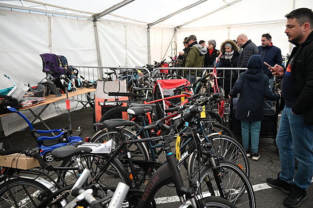 Bild 15: Über Fahrräder auf dem Fahrradmarkt in Tiengen: Ein Paradies für Radliebhaber