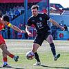 Dominik Almeida, hier noch im Trikot des 1. FC Rielasingen-Arlen, will mit dem Türkischen SV Singen am Sonntag einen Sieg im ...
