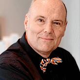 Jens Dagné ist Friseurmeister aus Worms und Mitglied der Friseurvereinigung Intercoiffure Mondial.